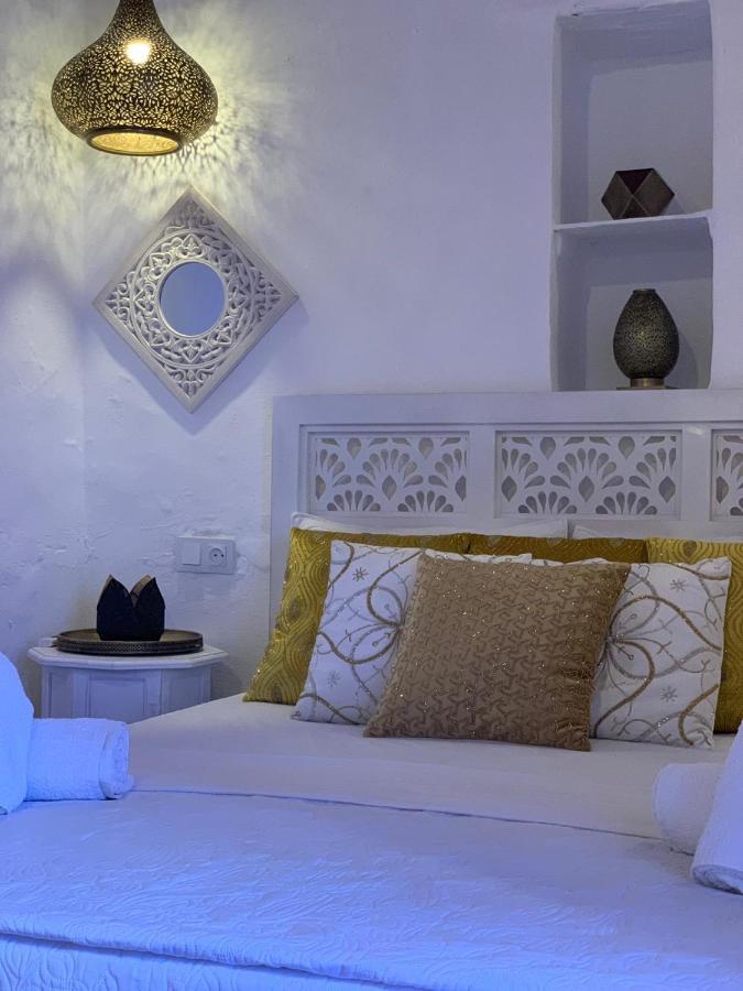 Dar Nila Hotel เชฟชาอูน ภายนอก รูปภาพ